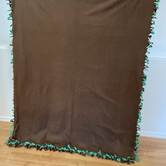 Football Double-Sided 100% Fleece Throw Blanket #38 (51.5in W X 67.5in) - Picture 4 of 5